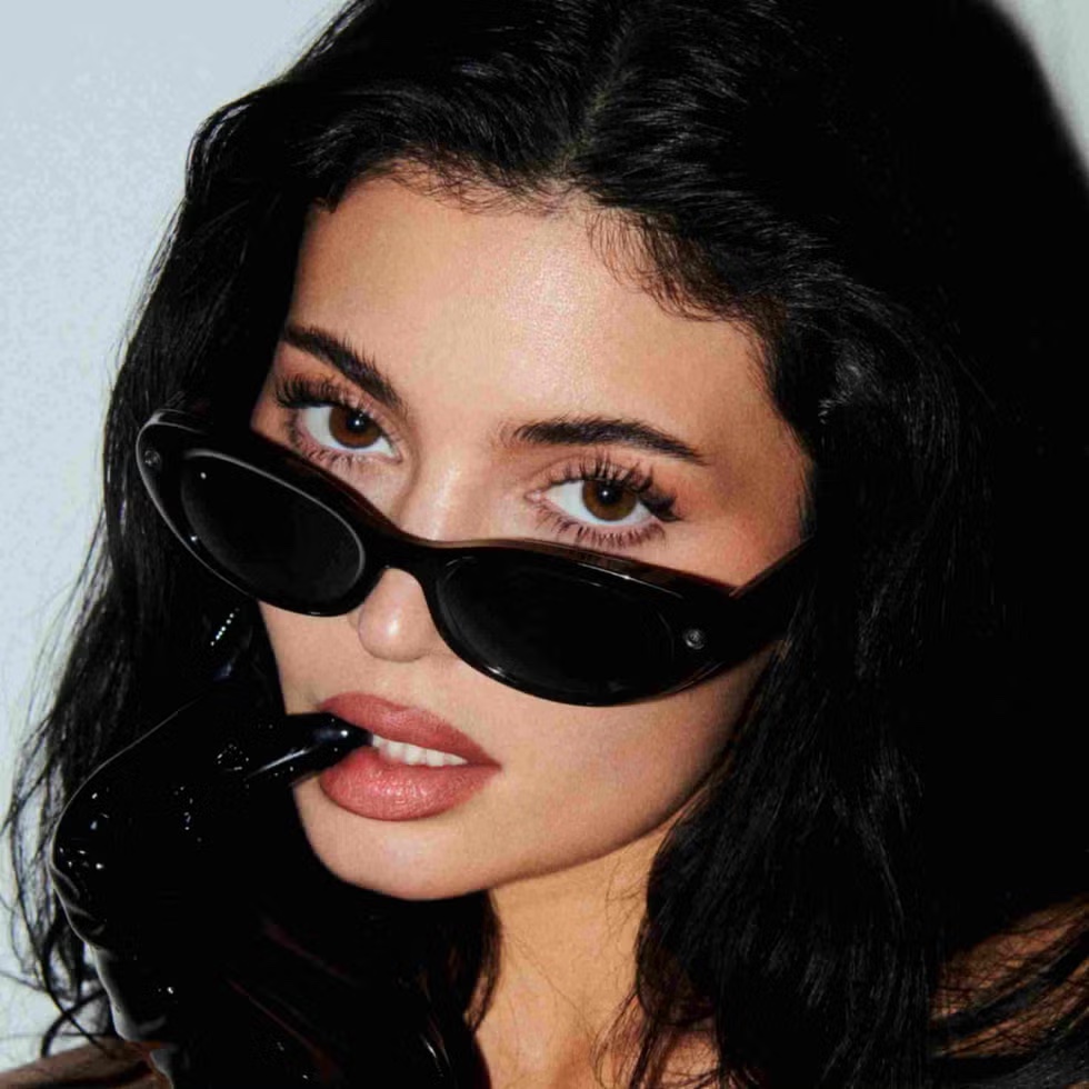 Kylie Jenner wearing the 2026 Meta Glasses